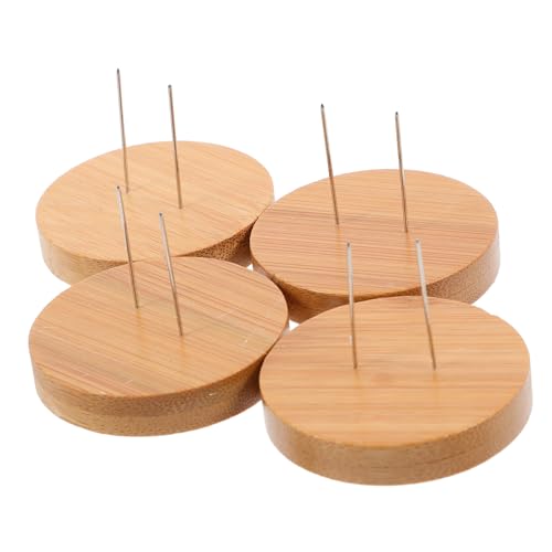 Puppenständer aus Holz für kleine Puppen – stabile Unterstützung für Häkelpuppen mit Nadelfunktion – Beige Puppen-Aufbewahrungsregal für Miniaturvitrine von PawwJoy