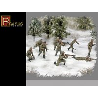WWII: Russische Infanterie in Winteruniform von Pegasus Hobbies