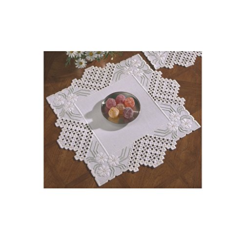 Hardanger Deckchen 40x40cm - Blumen von Permin