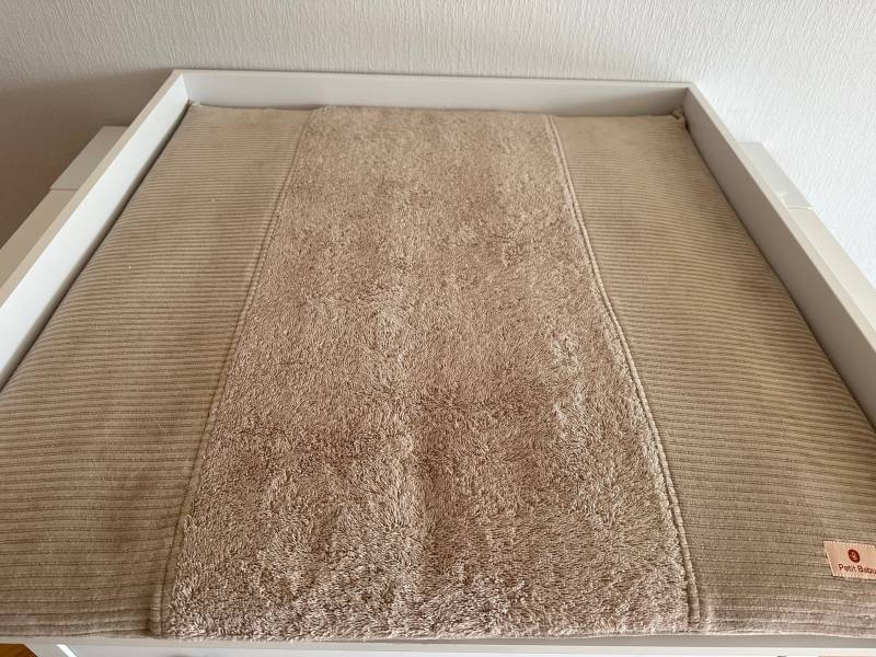 Beige Wickelunterlage Mit Abnehmbarem Bezug, Neutrale Bezug von PetitBabu