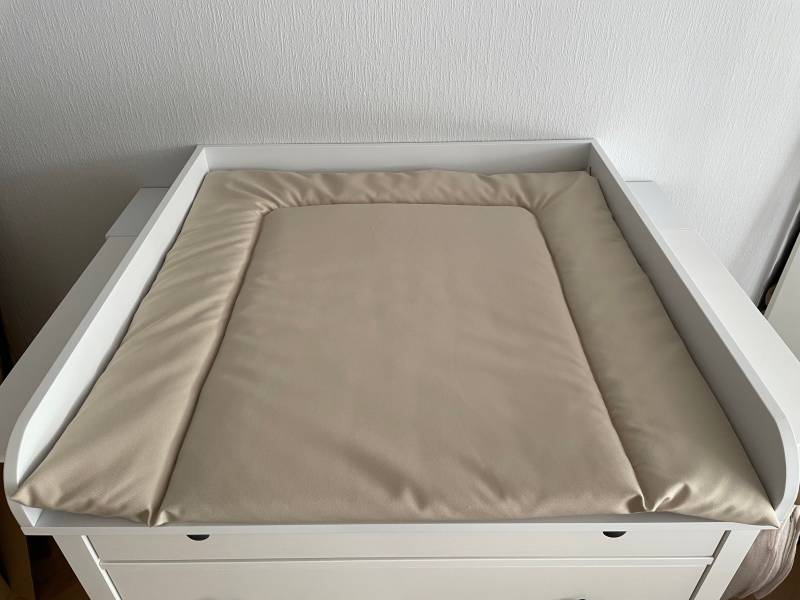 Wasserabweisende Wickelauflage, Beige Wickelauflage von PetitBabu