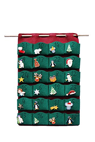 Petra's Bastel-News Bastelset für Filz-Adventskalender Farbe: Bordeaux, Taschen: tannengrün mit 24 verschiedenen Holz-Knöpfen, Fliz, Natur, 32 x 22 x 11 cm von Petra's Bastel News