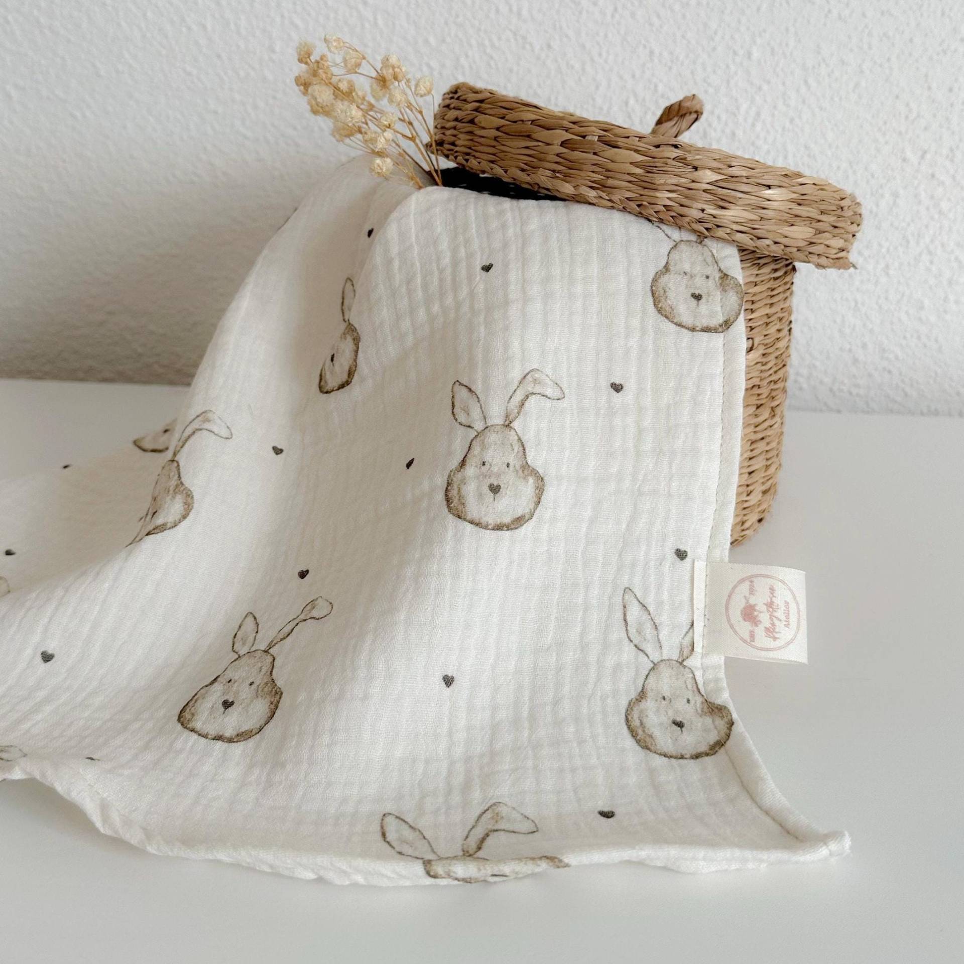 Spucktuch Aus Musselin | Decke Einlagig Mulltuch Babygeschenk Hase Herz Bunny Geschenk Zur Geburt Spucktuch Aus Musselin | Decke Einlagig Mulltuch Babygeschenk Hase Herz Bunny Geschenk Zur Geburt von Pfingstrosenatelier