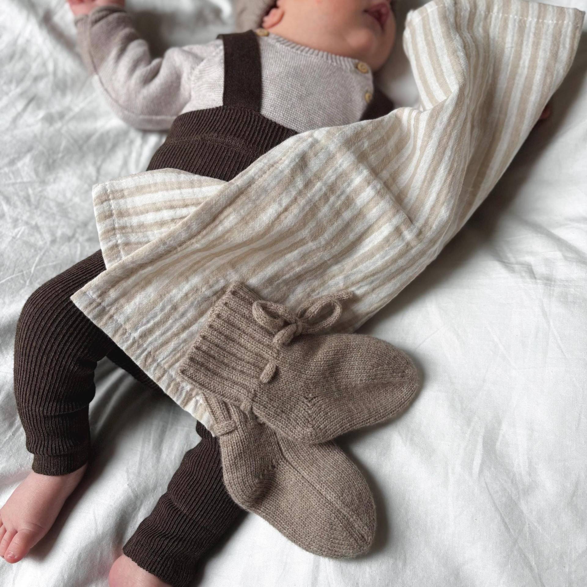 Spucktuch Aus Musselin | Streifen Mulltuch Dezent Handmade Babygeschenk Beige Geschenk Zur Geburt Spucktuch Aus Musselin | Streifen Mulltuch Dezent Handmade Babygeschenk Beige Geschenk Zur Geburt von Pfingstrosenatelier