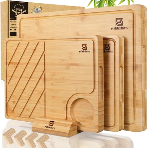 Piklohas Bambus-Schneidebrett-Set 4-teilig– inklusive Charcuterie-Brett aus Holz mit rutschfester Halterung, Steak-Präsentierbrett mit Auffangrille, großem Metzgerbrett für Käse, das perfekte Geschenk Piklohas Bambus-Schneidebrett-Set 4-teilig– inklusive Charcuterie-Brett aus Holz mit rutschfester Halterung, Steak-Präsentierbrett mit Auffangrille, großem Metzgerbrett für Käse, das perfekte Geschenk von Piklohas