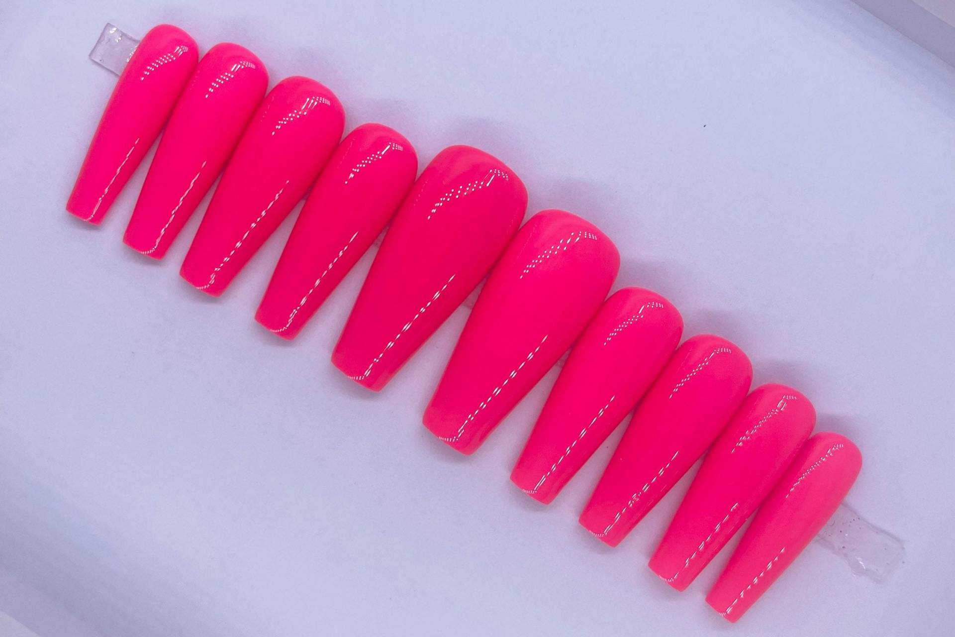 Barbie | Hot Pink Drücken Sie Auf Die Nägel Barbie | Hot Pink Drücken Sie Auf Die Nägel von PinkiePromisesCo
