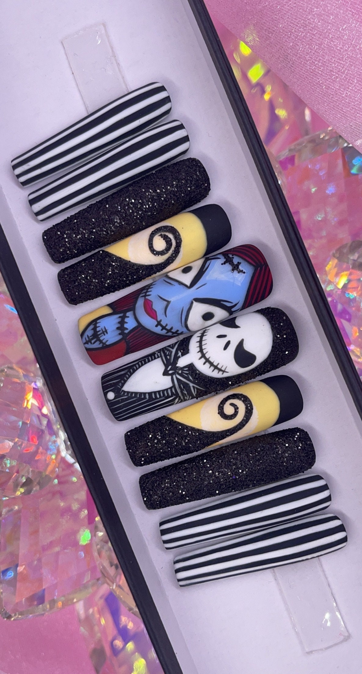 Nacht Vor Weihnachten | Handbemalte Halloween Press On Nails von PinkiePromisesCo