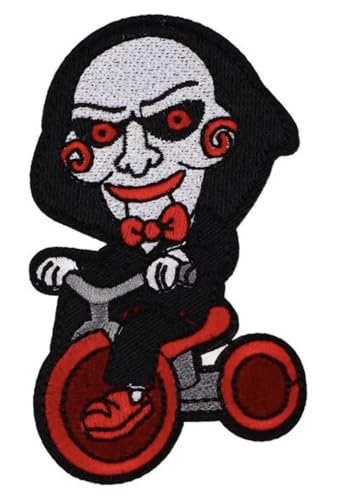 Saw Jigsaw Billy The Puppet Maske Dreirad Horrorfilm 9,9 cm bestickter Aufnäher zum Aufbügeln für Kleidung Saw Jigsaw Billy The Puppet Maske Dreirad Horrorfilm 9,9 cm bestickter Aufnäher zum Aufbügeln für Kleidung von Pinstant