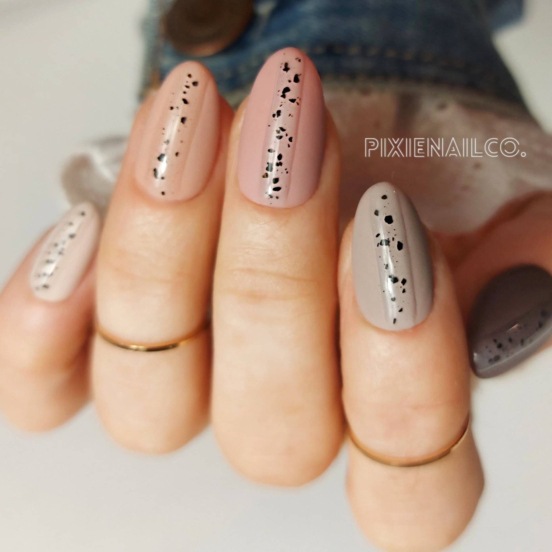 Neutral Matte Hard Gel Press On Nails von PixieNailCo