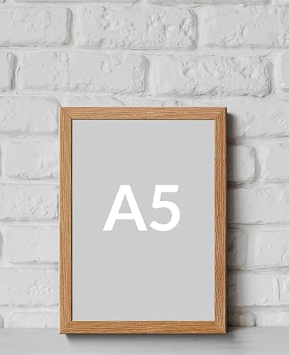 PoStar - Bilderrahmen mit Ständer A5 14,8x21 cm Foto-Rahmen aus Holz mit Bruchsicherem Plexi-Glas - Rahmen für Fotos, Poster und Diplome - Bilderrahmen 14,8x21 cm A5 - Helle Eiche von PoStar