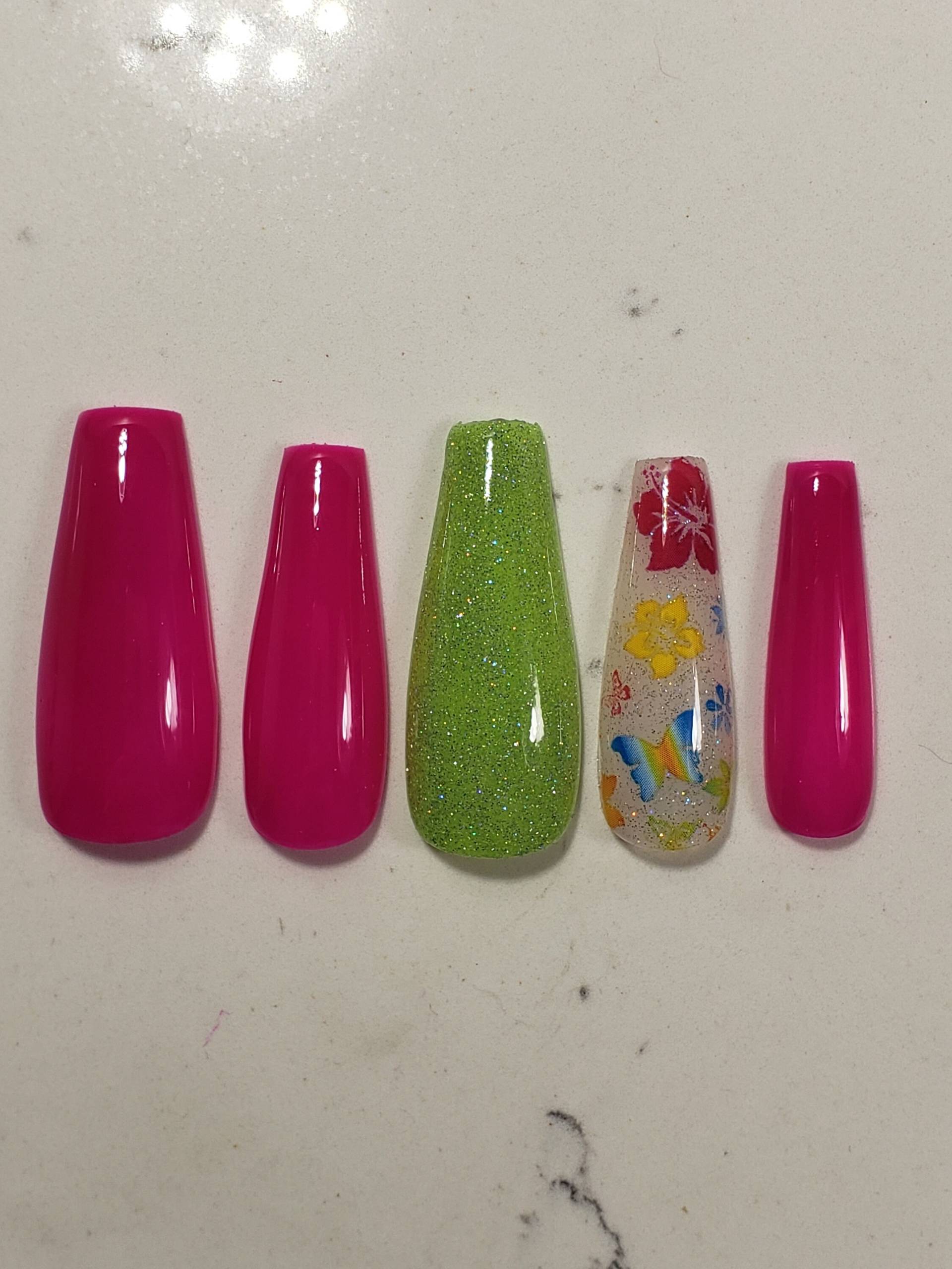 Sommer Neon Custom Gel Press On Nails Handarbeit 10 Stk. Set Neon Pink Grün Glitzer Schmetterling Blume von PolishedPressed