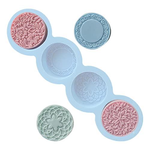 Pratvider Seifenformen aus Silikon | Runde Seifenformen Silikonformen | 4 Hohlräume Verschiedene Blumenformen drucken Silikonformen für Seife, Lotionriegel, Badebomben, Schokolade, Süßigkeiten Pratvider Seifenformen aus Silikon | Runde Seifenformen Silikonformen | 4 Hohlräume Verschiedene Blumenformen drucken Silikonformen für Seife, Lotionriegel, Badebomben, Schokolade, Süßigkeiten von Pratvider