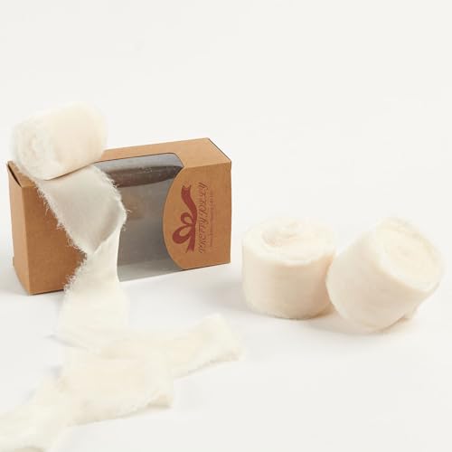 Pretty Jolly Weißes Samtband zum Verpacken von Geschenken, 5,1 cm, handgefertigt, ausgefranst, Vintage-Samtband für Weihnachtsbaum, Fransenbänder zum Basteln, Heimdekoration, Blumenstrauß, Kränze Pretty Jolly Weißes Samtband zum Verpacken von Geschenken, 5,1 cm, handgefertigt, ausgefranst, Vintage-Samtband für Weihnachtsbaum, Fransenbänder zum Basteln, Heimdekoration, Blumenstrauß, Kränze von Pretty Jolly
