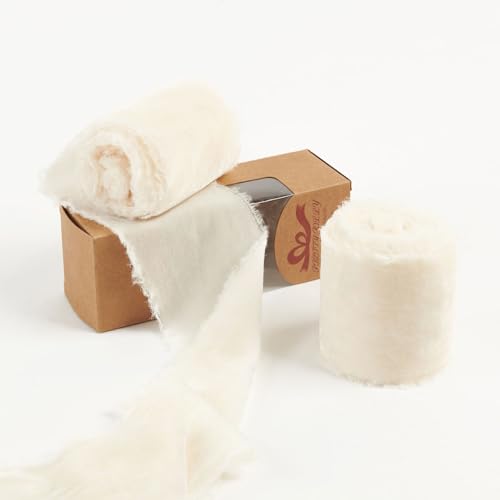 Pretty Jolly Weißes Samtband zum Verpacken von Geschenken, 7,6 cm, handgefertigt, ausgefranst, Vintage-Samtband für Weihnachtsbaum, Fransenbänder zum Basteln, Heimdekoration, Blumenstrauß, Kränze Pretty Jolly Weißes Samtband zum Verpacken von Geschenken, 7,6 cm, handgefertigt, ausgefranst, Vintage-Samtband für Weihnachtsbaum, Fransenbänder zum Basteln, Heimdekoration, Blumenstrauß, Kränze von Pretty Jolly
