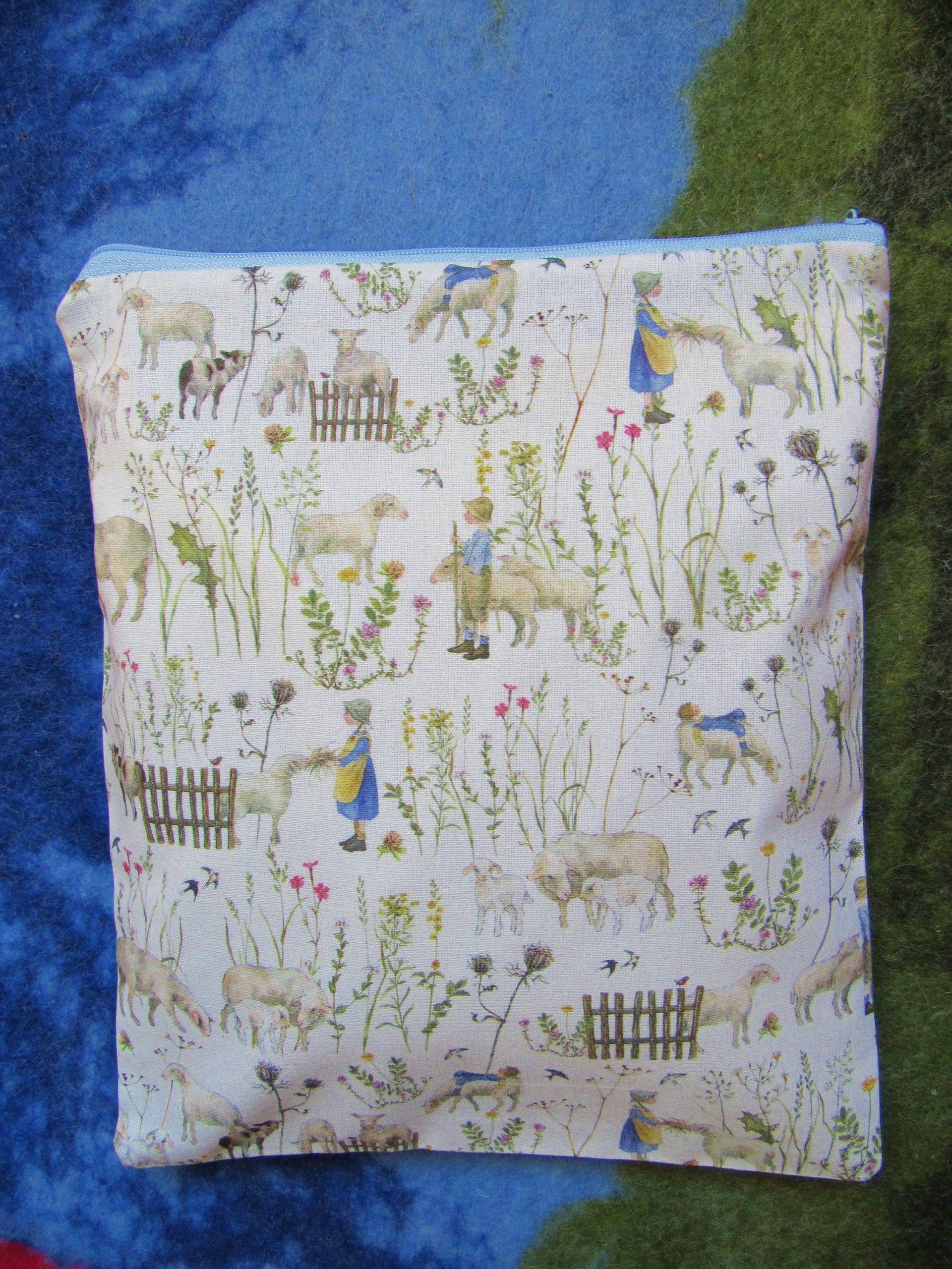 Kräuterkissen Bergwiese, Acufactum Waldorf, Kind, Elfe, Fee, Wichtel, Märchen, Drescher Kräuterkissen Bergwiese, Acufactum Waldorf, Kind, Elfe, Fee, Wichtel, Märchen, Drescher von Puppenprofi