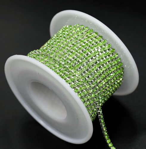 1 Yard 10 Yards/Rolle SS6-SS18 Glänzende Kristall-Strasskette zum Aufnähen und Aufkleben für Kleidung, Schmuck, Bekleidungszubehör, Zierketten, Tassenkette, silberne Basis, hellgrün, SS14, 3,5 von QOVBD