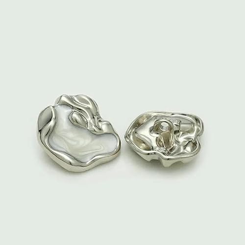 10 Stück 15 mm 18 mm 20 mm 23,0 mm Hochwertige, speziell geformte Metallknöpfe von Lexury, unregelmäßiger Pullover-, Mantel- und Jackenknopf, Großhandel, Silberweiß, 18 mm 10 Stück 15 mm 18 mm 20 mm 23,0 mm Hochwertige, speziell geformte Metallknöpfe von Lexury, unregelmäßiger Pullover-, Mantel- und Jackenknopf, Großhandel, Silberweiß, 18 mm von QOVBD