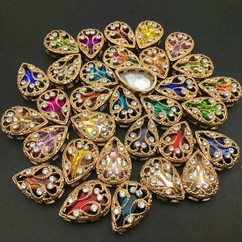 10 x 14,0 mm, 13 x 18 mm, Glaskristall, Kleber in wunderschöner birnenförmiger Wasser-Strass-Gold-Krallenfassung zum Aufnähen von Steinen für Hochzeitskleider, DIY-Farben zufällig gemischt, 13 x von QOVBD