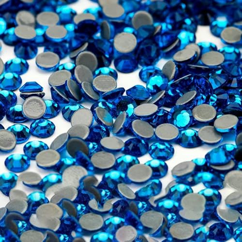 10.000 Stück Glaskristall-Hotfix-Strasssteine mit flacher Rückseite, Glitzer-Strasssteine für DIY-Stoffkleidung, 029 Capriblau, SS20 – 10.000 (Stück) von QOVBD