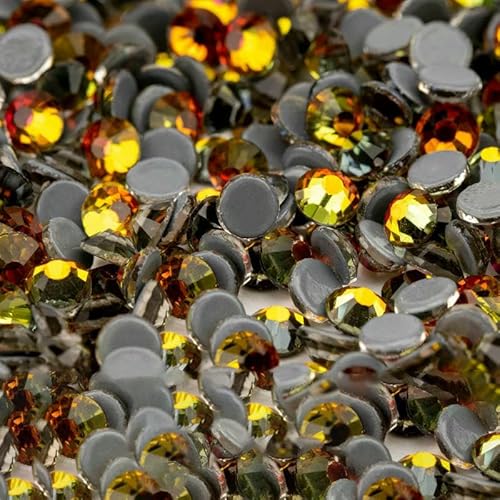 10.000 Stück Glaskristall-Hotfix-Strasssteine mit flacher Rückseite, Glitzer-Strasssteine für DIY-Stoffkleidung, 062 Vulkan, SS20 – 10.000 (Stück) von QOVBD