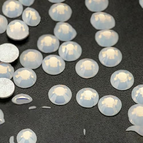 10.000 Stück Großhandels-Glas-Strasssteine ohne Hotfix, Glitzerkristall, flache Rückseite, Strass-Edelstein, Nagelkunst, Diamant-Dekoration – 044 Weißer Opal – SS20 10.000 Stück Großhandels-Glas-Strasssteine ohne Hotfix, Glitzerkristall, flache Rückseite, Strass-Edelstein, Nagelkunst, Diamant-Dekoration – 044 Weißer Opal – SS20 von QOVBD
