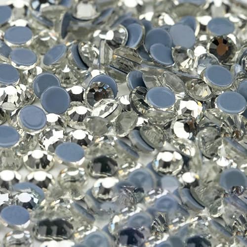 10.000 Stück Großhandels-Glaskristall-Hotfix-Strasssteine mit flacher Rückseite, Glitzer-Strasssteine für DIY-Stoffkleidungsstücke, 001 Kristall, SS20 – 10.000 (Stück) von QOVBD