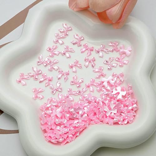 100 Stück Perlenfarben-Bandschleife, Nailart-Strasssteine, perlweiß, rosa, glänzend, Schleifen, Charms, Schmuck, Fliege, Nagelstudio-Zubehör, A4 100 Stück Perlenfarben-Bandschleife, Nailart-Strasssteine, perlweiß, rosa, glänzend, Schleifen, Charms, Schmuck, Fliege, Nagelstudio-Zubehör, A4 von QOVBD