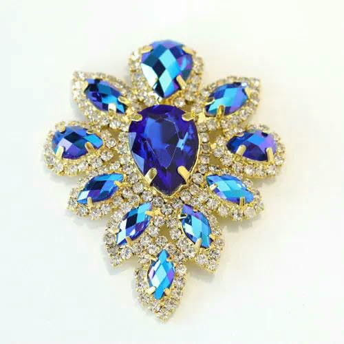 5,8 * 4,5 cm Kristall AB Glas Strass Gold Basis Mehrfarbige Strassapplikationen zum Aufnähen für Hochzeitskleid B1008 5,8 * 4,5 cm Kristall AB Glas Strass Gold Basis Mehrfarbige Strassapplikationen zum Aufnähen für Hochzeitskleid B1008 von QOVBD