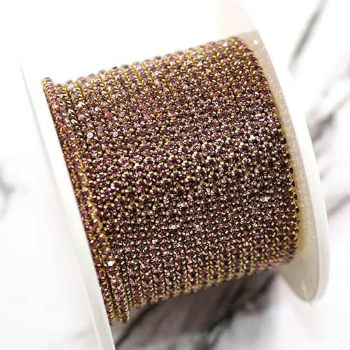 Bekleidungszubehör 10 Yards/Rolle Glaskristall-Strasssteine, goldene Klauenbecherkette, Strassbesatz, DIY-Kleidung/Taschen/Hochzeitskleid, Hellviolett, SS12, 1 Rolle von QOVBD
