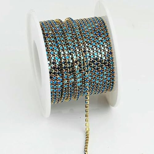 Bunte Strassketten, dichte, ausgefallene Kette, Bekleidung, Nähen, Glas-Strass-Cup-Kette mit bunter Basis, Gold-Metallic-Blau, SS8 (2,5 mm), 4,5 m von QOVBD