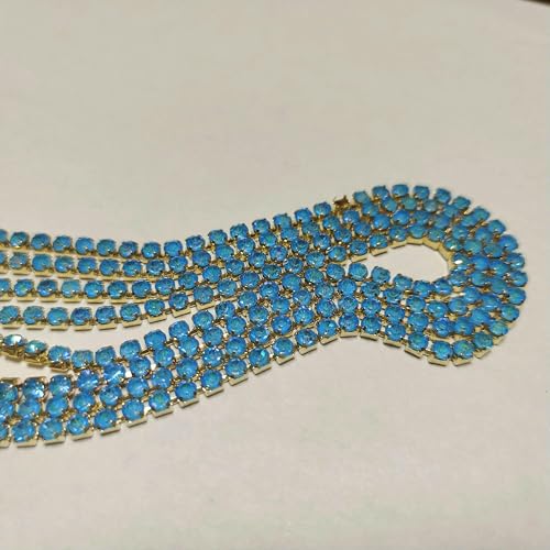 Glitzernde Mokka-Neon-Glas-Strasssteine, Kristall-Bohrkette, Strass-Kette, goldene Basis, spärliche Krallen-Strasssteine, Cup-Kette für DIY-Pfauenblau, SS8, 2,5 mm, 2 Meter von QOVBD