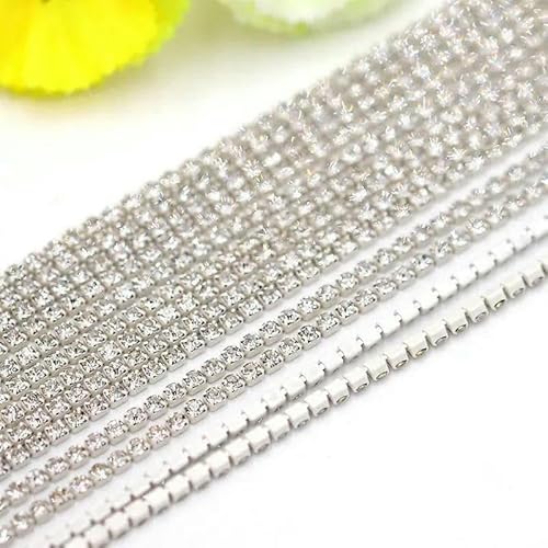 Kristallglas-Strasskette mit bunter Unterseite, zum Aufnähen auf Steinbecherkette, Gule auf Strassbesatz, DIY-Zubehör, Silber-Weiß, 2 mm, 4,5 m von QOVBD