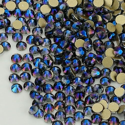 SS6-SS20 1440 Stück Top-Glaskristall-Strasssteine ohne Hotfix, flache Rückseite, Glitzersteine, Nagelkunst-Dekorationen, DIY-Zubehör – Violetter Effekt – SS10 (2,7– SS6-SS20 1440 Stück Top-Glaskristall-Strasssteine ohne Hotfix, flache Rückseite, Glitzersteine, Nagelkunst-Dekorationen, DIY-Zubehör – Violetter Effekt – SS10 (2,7– von QOVBD
