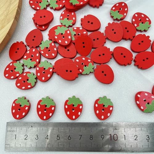 10/50 Stück Erdbeer-Holzknöpfe zum Aufnähen, rosarot, gefärbte Holzkleidungsdekoration, handgefertigte Scrapbook-Boutons, 150 Stück, rot von QPFNEI