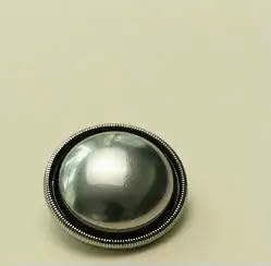 10 Stück/Los, Größe: 15 mm – 23,0 mm, virtueller Rand, glatte Metallknöpfe, modischer Knopf, Damenoberbekleidung, Strickjacke, Nähen (SS-3093), silberfarben, 23,0 mm, 10 Stück von QPFNEI