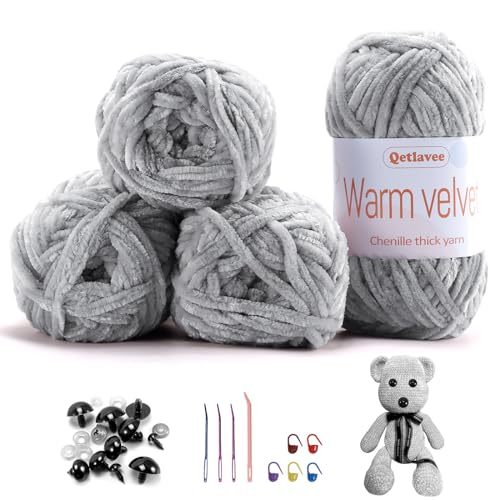 Qetlavee 4 x 100 g (4 x 80 m) Chenille Wolle Samtig Baby Wolle, Flauschige Weiche Chenille Garn Dicke Wolle zum Häkeln, mit Viele Zubehör, für Decken, Schals, Taschen, Puppen (Hellgrau) von Qetlavee