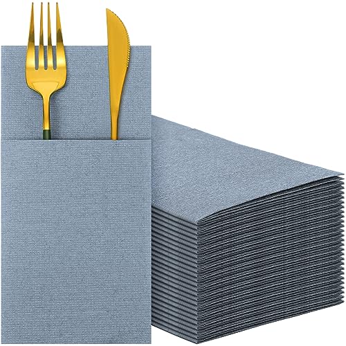 Qilery Einweg-Airlaid-Papierservietten, Leinen-Haptik, vorgefaltete Dinner-Servietten mit integrierter Bestecktasche für Besteck, Valentinstag, Hochzeit, Party, Weihnachten, Staubblau (150 Stück) Qilery Einweg-Airlaid-Papierservietten, Leinen-Haptik, vorgefaltete Dinner-Servietten mit integrierter Bestecktasche für Besteck, Valentinstag, Hochzeit, Party, Weihnachten, Staubblau (150 Stück) von Qilery