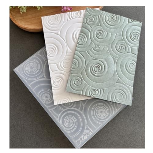 Qoiseys 3D-Prägeschablone aus Kunststoff, Motiv: Rosen, Kieferbäume, zur Kartenherstellung, Prägeschablone, Papierkarten, Prägeschablone für DIY, Scrapbooking, Fotoalbum, Karten, Papierbasteln Qoiseys 3D-Prägeschablone aus Kunststoff, Motiv: Rosen, Kieferbäume, zur Kartenherstellung, Prägeschablone, Papierkarten, Prägeschablone für DIY, Scrapbooking, Fotoalbum, Karten, Papierbasteln von Qoiseys