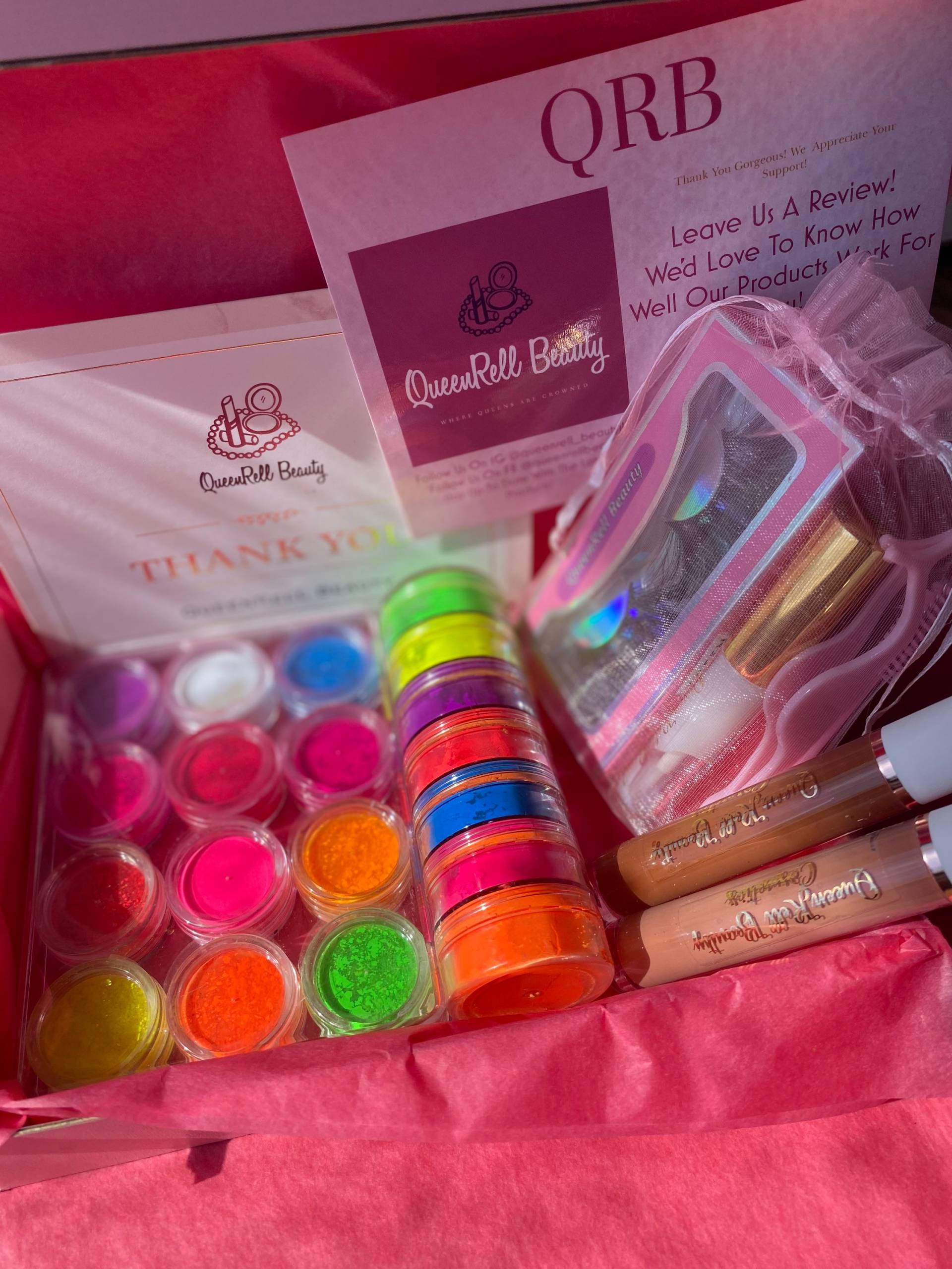 Neon Pigment & Stack Beauty Box Neon Pigment & Stack Beauty Box von QueenRellBeauty