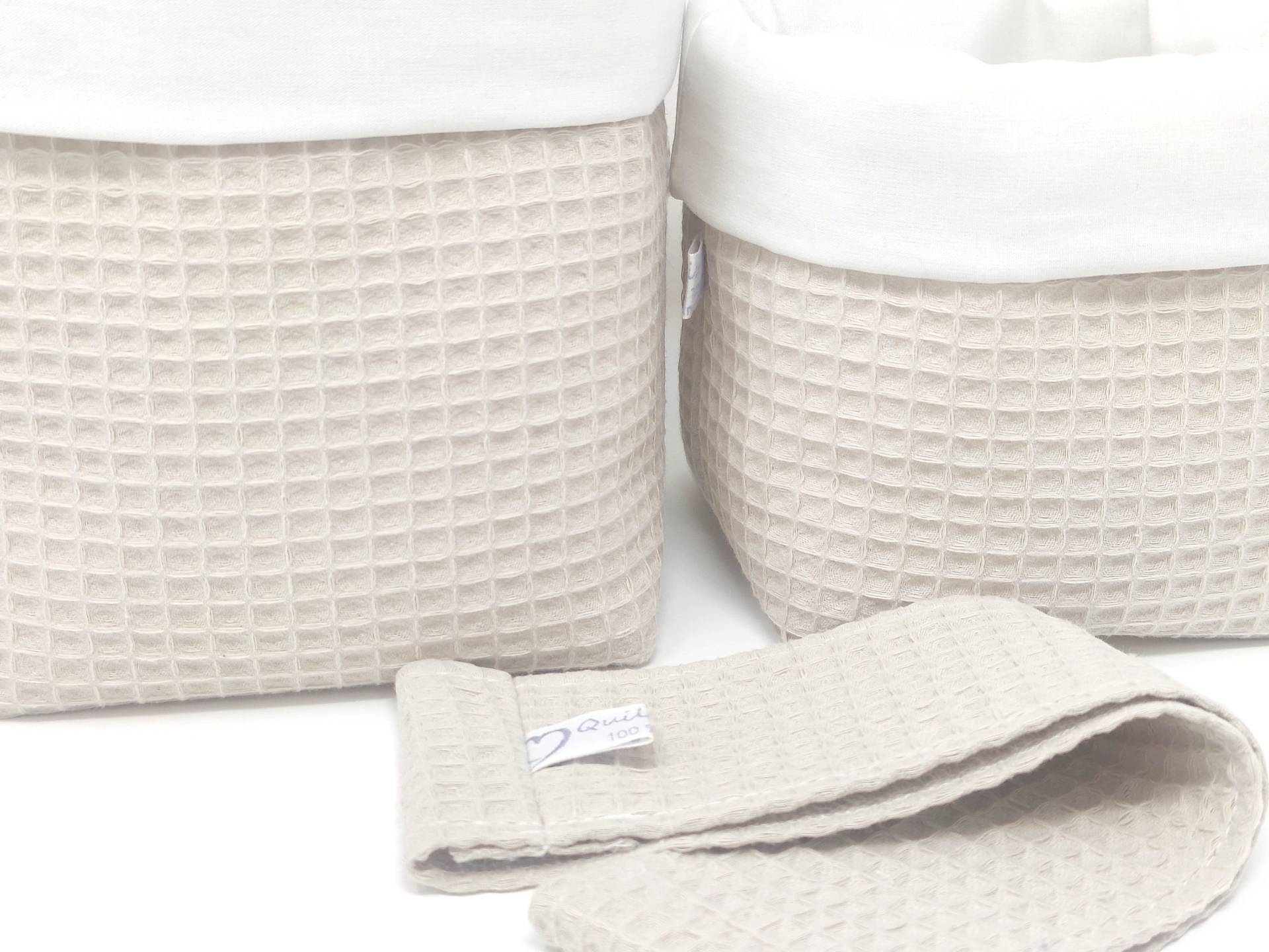 Ab 11, 95 Euro, Hellbeige/Weiss, Utensilo - Sets, Waffelpique, Windelkorb, Stoffkorb, Stoffkörbe, Organizer, Sand Ab 11, 95 Euro, Hellbeige/Weiss, Utensilo - Sets, Waffelpique, Windelkorb, Stoffkorb, Stoffkörbe, Organizer, Sand von QuiltCottageLove