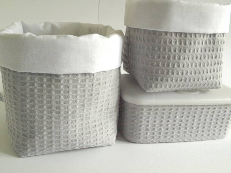 Ab 11, 95 Euro, Hellgrau/Weiss, Utensilo - Sets, Waffelpique, Windelkorb, Stoffkorb, Stoffkörbe, Organizer, Grau von QuiltCottageLove