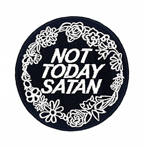 Rabana Patch zum Aufnähen oder Aufbügeln, Motiv: Tier mit englischer Aufschrift: „Not Today Satan“, Schwarz. von RABANA SHOP CARTOON CUTE PATCH