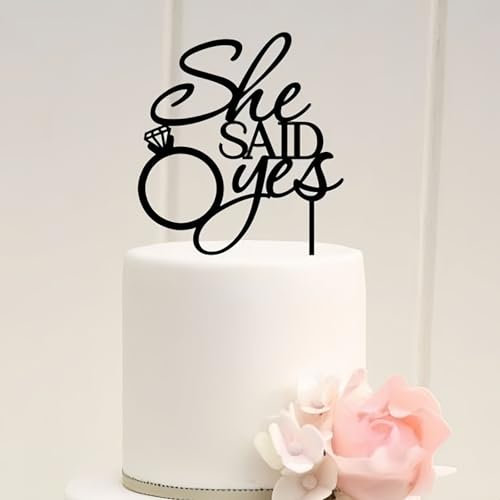 Tortenaufsatz mit Aufschrift "She Said Ye", Acryl, schwarz, "She Said Ye", Kuchendekoration für Verlobung, Brautparty, Hochzeit, Dusche, Antrag, Junggesellinnenabschied, Dekorationen Tortenaufsatz mit Aufschrift "She Said Ye", Acryl, schwarz, "She Said Ye", Kuchendekoration für Verlobung, Brautparty, Hochzeit, Dusche, Antrag, Junggesellinnenabschied, Dekorationen von REMAX
