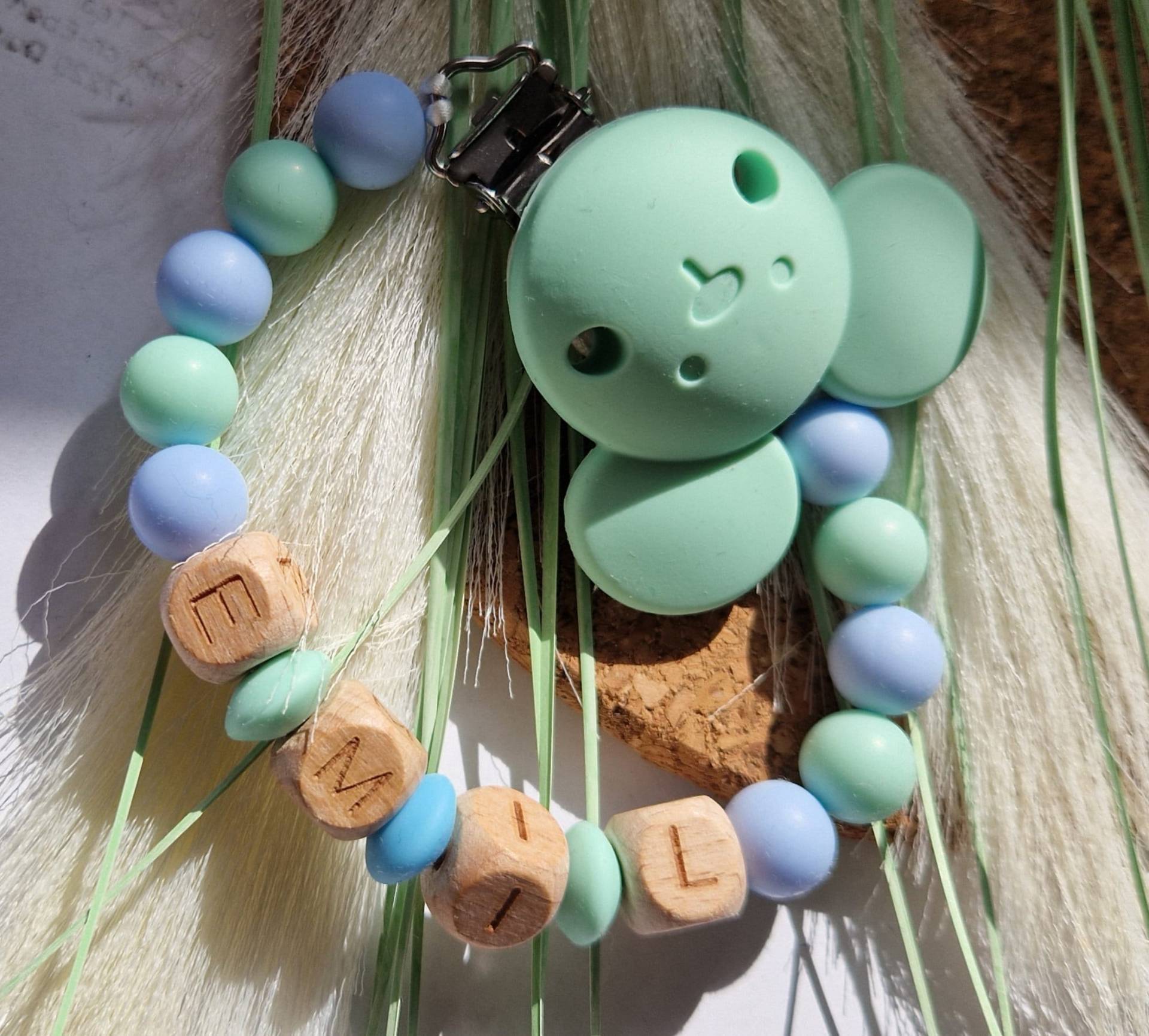 Personalisierte Schnullerkette| Aus Silikon Und Holz|Bpa Frei|Schadstofffrei| Aus Echtem Holz |Baby Geschenk| Geburt| Werdende Eltern|Bunt Personalisierte Schnullerkette| Aus Silikon Und Holz|Bpa Frei|Schadstofffrei| Aus Echtem Holz |Baby Geschenk| Geburt| Werdende Eltern|Bunt von RGdesignn