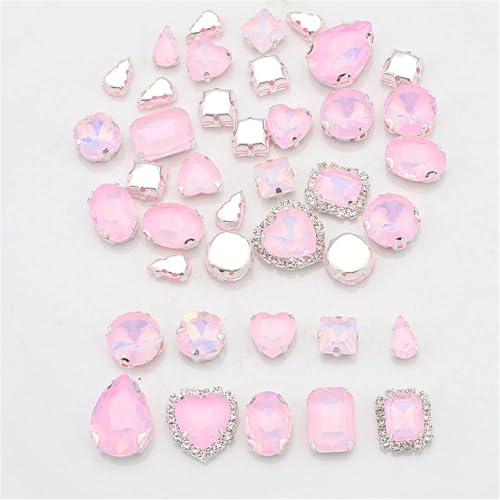 Strasssteine mit flacher Rückseite, reflektierende Diamanten, Bastelbedarf, 40 Stück/Beutel, gemischte Formen, flache Rückseite, vier Löcher, helle Farbe, Glaskristall, for Aufnähen auf Hochzeitskle Strasssteine mit flacher Rückseite, reflektierende Diamanten, Bastelbedarf, 40 Stück/Beutel, gemischte Formen, flache Rückseite, vier Löcher, helle Farbe, Glaskristall, for Aufnähen auf Hochzeitskle von RYRYR