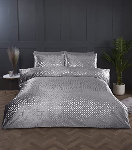 Rapport Home Silbernes Bettbezug-Set aus Pannesamt, Einzelbett, weicher und pflegeleichter Stoff (135 x 200 cm) von Rapport Home Furnishings