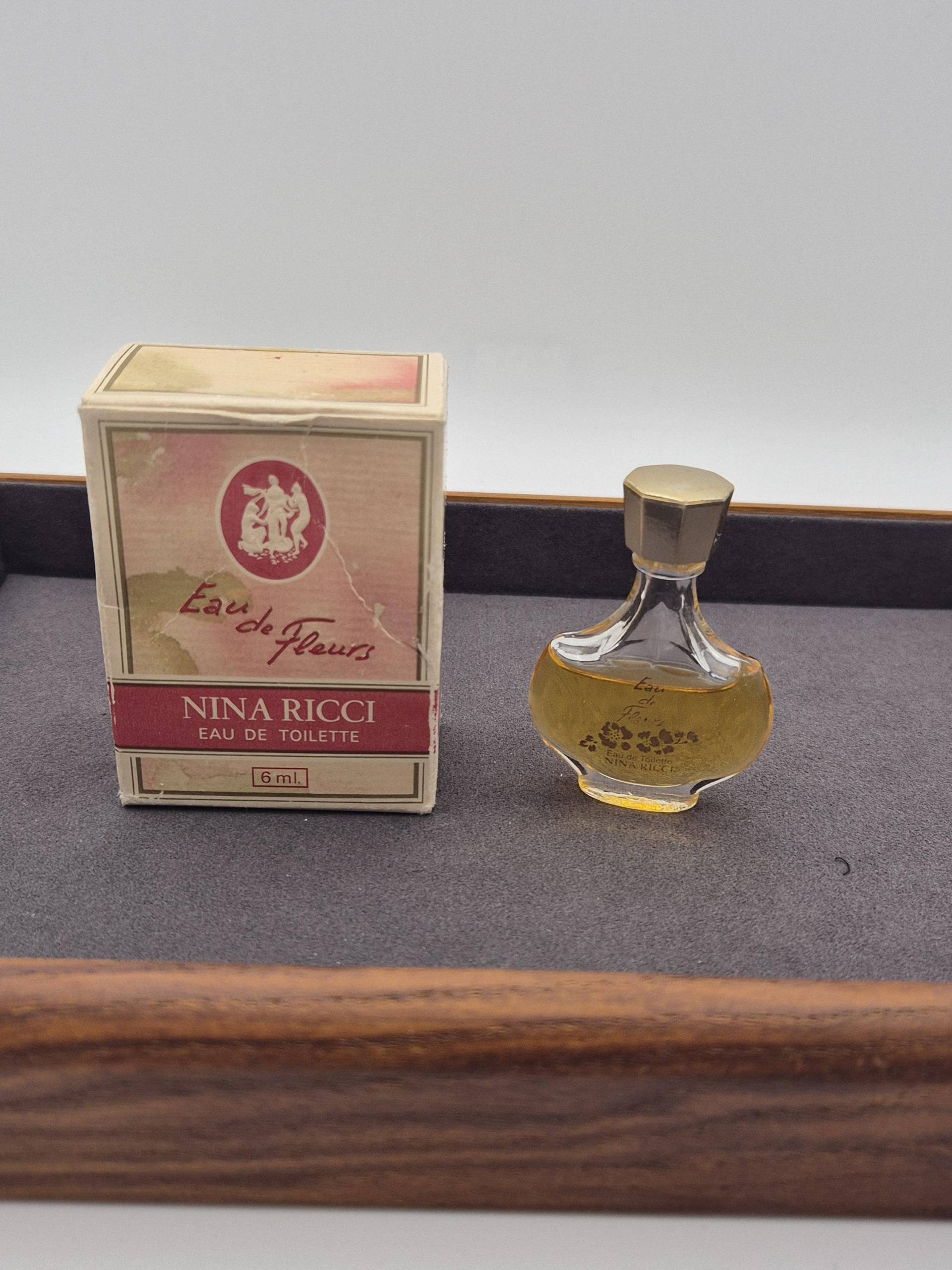 Nina Ricci Eau De Fleurs Parfum Miniatur 6Ml Nina Ricci Eau De Fleurs Parfum Miniatur 6Ml von Rareandvintageluxury