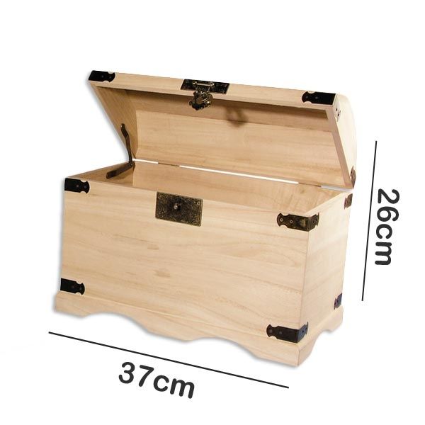 Holztruhe mit Beschlägen 37×26cm, jetzt eine Schatztruhe selber basteln Holztruhe mit Beschlägen 37×26cm, jetzt eine Schatztruhe selber basteln von Rayher Hobby GmbH