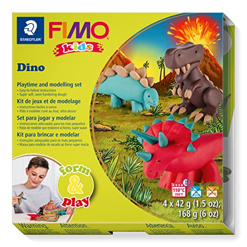 Staedtler 8034 07 LY Fimo kids form&play Set Dino (superweiche, ofenhärtende Knete, kinderleichte Anleitung, wiederverschließbare Box, Set mit 4 Fimo Blöcken, 1 Modellierstab und 1 Spielkulisse) von Rayher