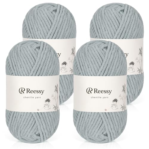 Reessy Chenille-Garn, weiches, grobes Garn zum Häkeln, 4 × 50 g dicke Wolle, flauschige Wolle, perfekt zum Häkeln von Babydecken, Pullovern, Schals, Mützen (Hellgrau) von Reessy